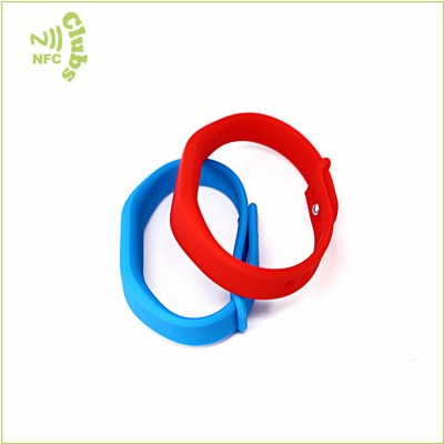 Wholesale 13.56MHz chip Ntag215 adjustable silicone wristbandNFC WristbandOEM K0640.00