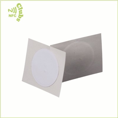 Qualitativ hochwertige 13,56 MHZ Anti-Metall leer NTAG215-StickerAnti-Metall-NFC-TagOEM K0400.00